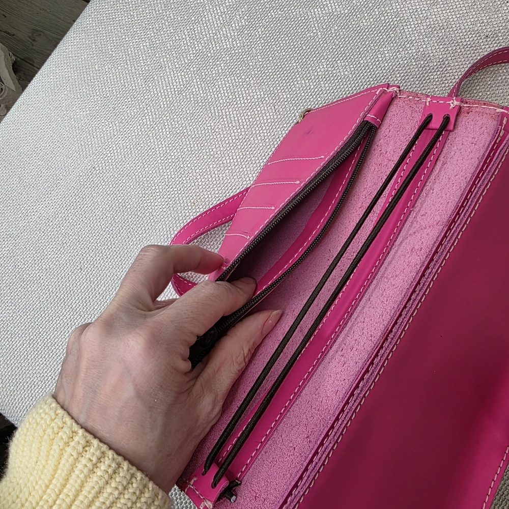 Planner Perfect Hot Pink Leather Everyday Traveler’s Notebook Crossbody Wallet - Picture 9 of 12
